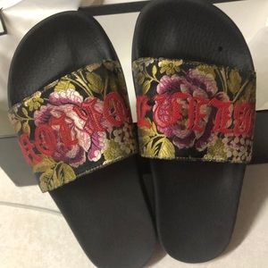 Gucci women slides